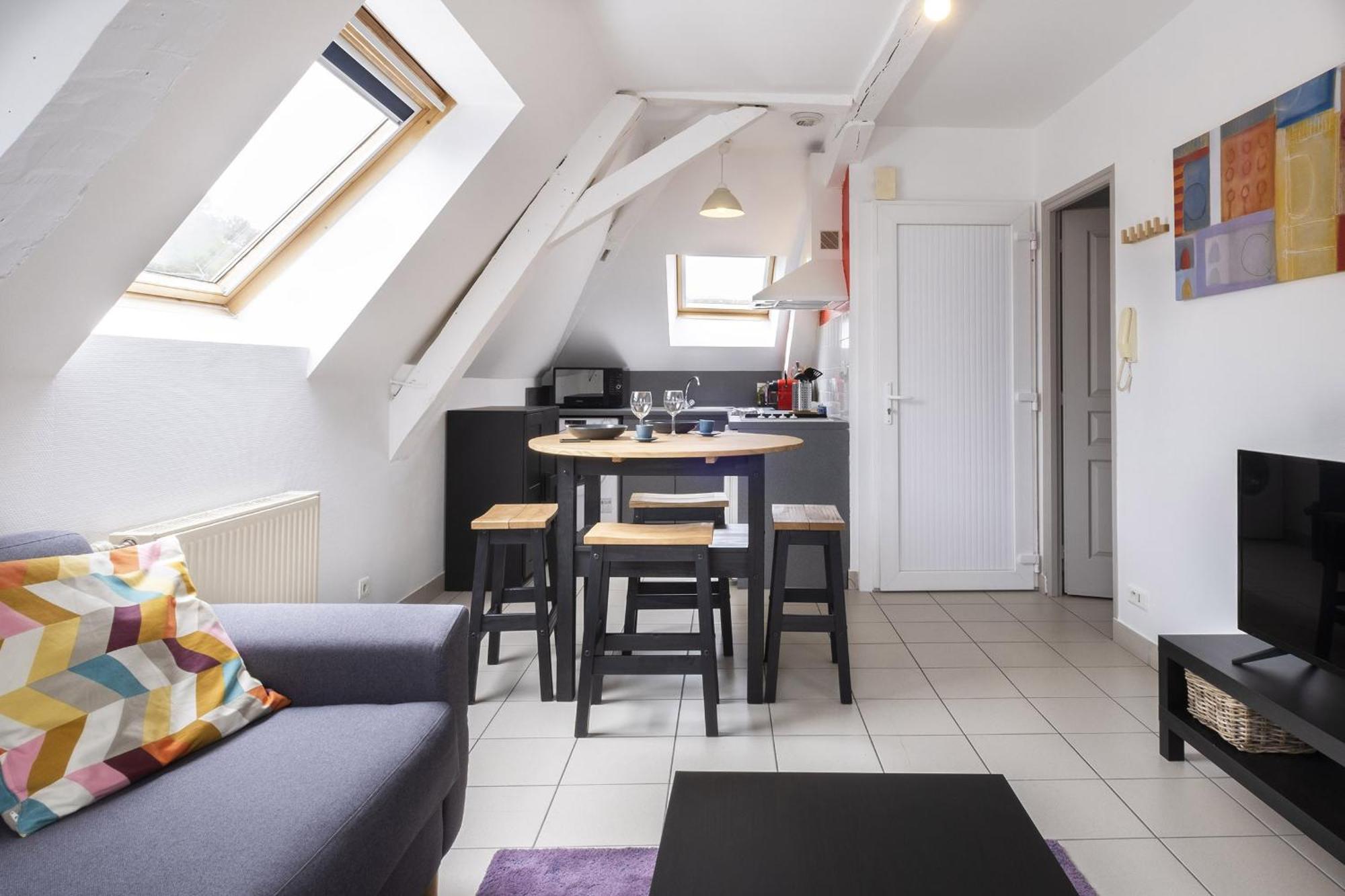 gîte de l'artiste Segré ✰ T2 confort ✰ centre ✰ 2 lits Exterior foto