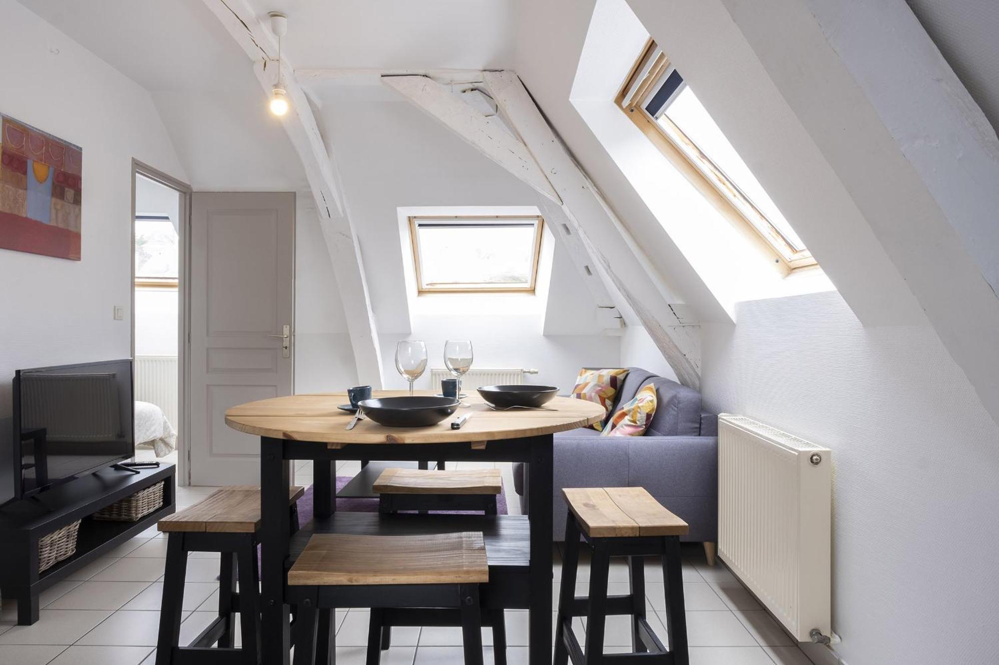 gîte de l'artiste Segré ✰ T2 confort ✰ centre ✰ 2 lits Exterior foto